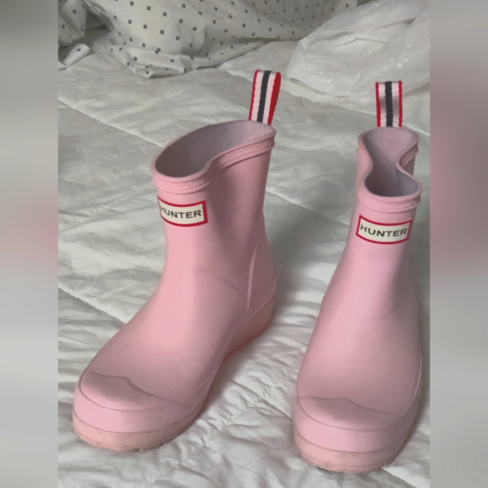 Hunter rain boots pink